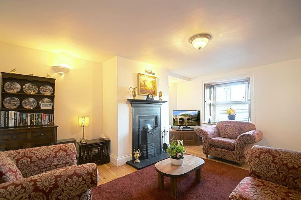 Riverside Cottage - Luxury Character Holiday Home Felton  Exterior photo