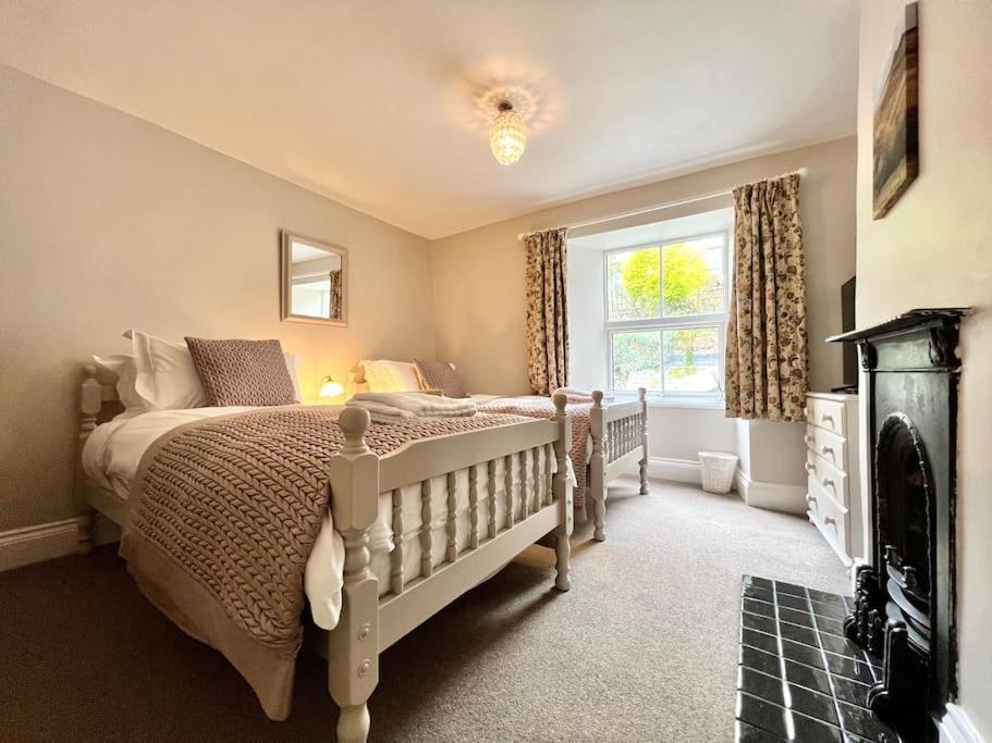 Riverside Cottage - Luxury Character Holiday Home Felton  Exterior photo